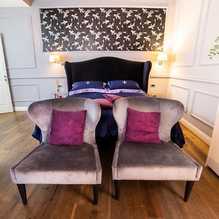 Relais San Lorenzo In Lucina โรม ภายนอก รูปภาพ
